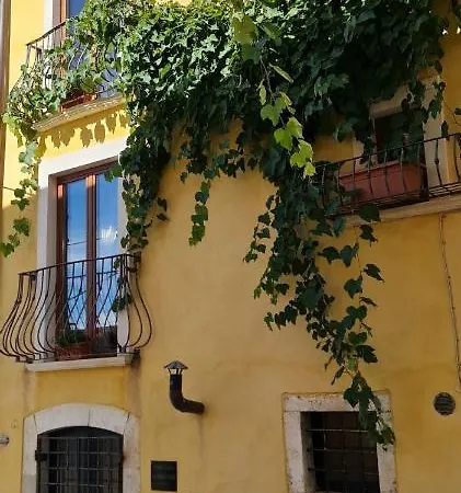 Scaccia Pensieri 펜션 *